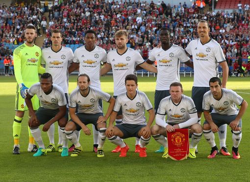 他巧妙地利 他巧妙地利