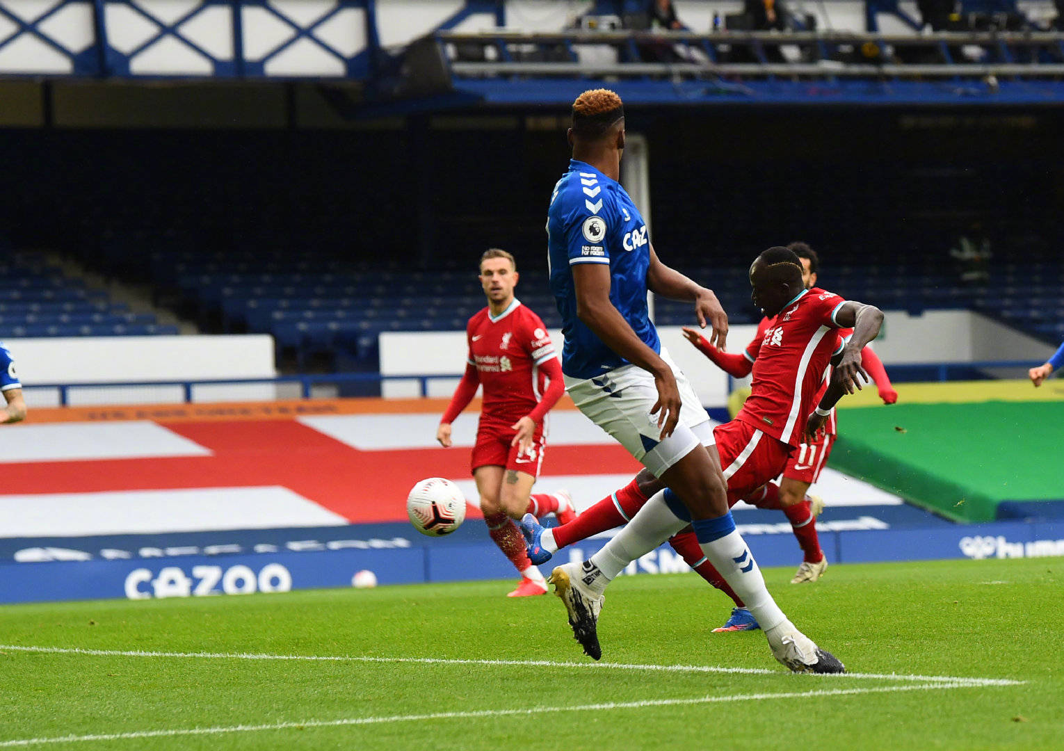 司职左后卫 司职左后卫